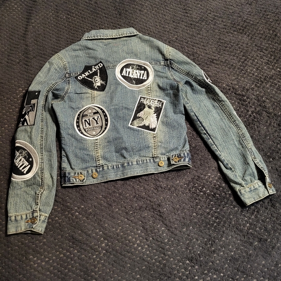 Le More patch denim jacket football patches all over L - Picture 2 of 4